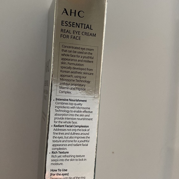 🆕 AHC ESSENTIAL Real Eye Cream 1.01 Fl Oz NIB & Sealed - Picture 4 of 10